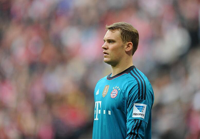 MANUEL NEUER NOTE 3
Machtlos bei Mkhitaryans 0:1, danach aufmerksam. Die Nummer eins blieb wegen Wadenproblemen zur Pause draußen &ndash; war wohl besser so. Ersparte sich den Rest.