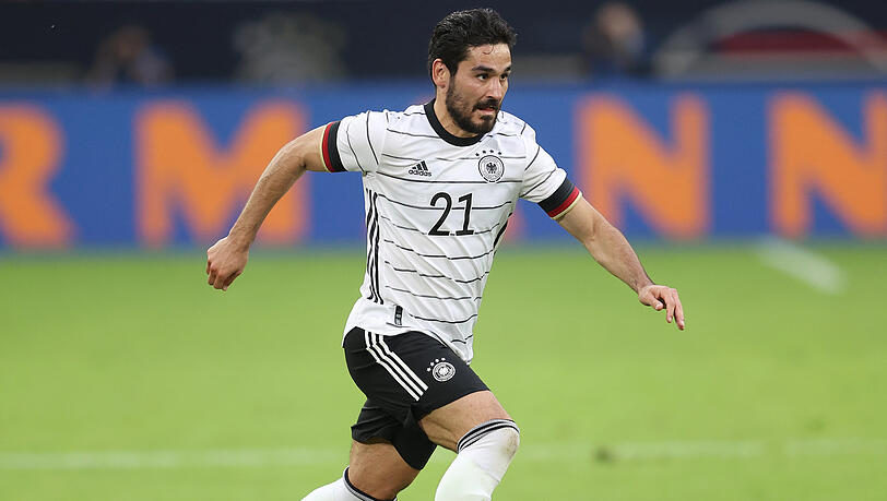 "Das Schöne am Fußball ist: es geht gleich weiter", sagt der deutsche Nationalspieler Ilkay Gündogan, der noch an seiner Finalniederlage in der Champions League mit ManCity zu knabbern hat.