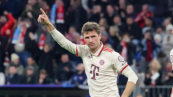 Thomas Müller trifft zum 1:0 gegen Bratislava.