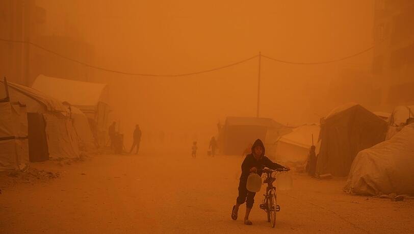 Sandst&uuml;rme kommen in der Region nicht selten vor, aber dieses Mal ist der Sturm besonders stark.