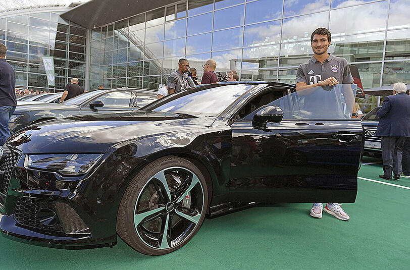 Mats Hummels: RS 7 Sportback 4.0 TFSI quattro tiptronic performance in Mythosschwarz Metallic.