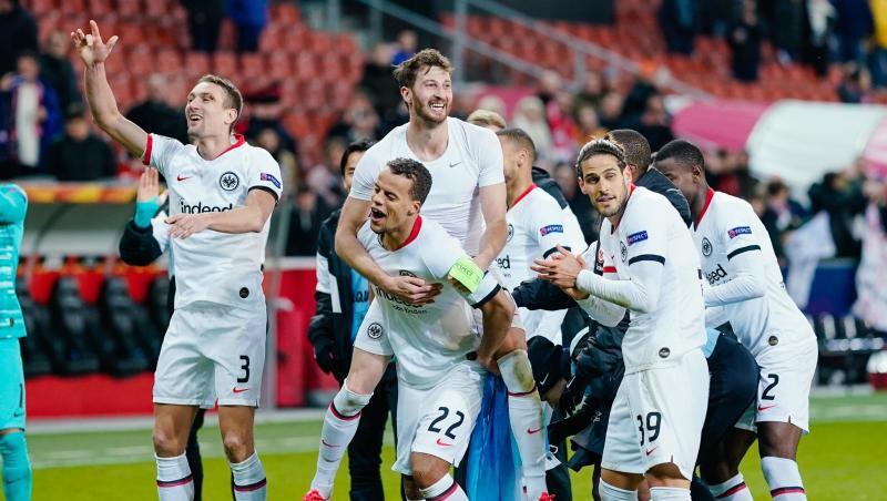 Feierstimmung in Salzburg: Eintracht Frankfurt steht im Achtelfinale der Europa League. Feierstimmung in Salzburg: Eintracht Frankfurt steht im Achtelfinale der Europa League.