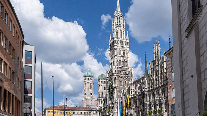 Finanzkrise im Münchner Rathaus: 41 Millionen Euro fehlen noch, damit der Haushalt nicht ins Minus rutscht. Finanzkrise im Münchner Rathaus: 41 Millionen Euro fehlen noch, damit der Haushalt nicht ins Minus rutscht.