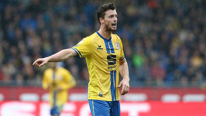 Wechselt dieser "Löwe" in der anstehenden Saison zum TSV 1860? Quirin Moll, hier noch im Trikot von Eintracht Braunschweig.