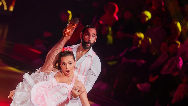 Lili Paul-Roncalli und Massimo Sinató sind das Siegerpaar bei "Let's Dance". Lili Paul-Roncalli und Massimo Sinató sind das Siegerpaar bei "Let's Dance".