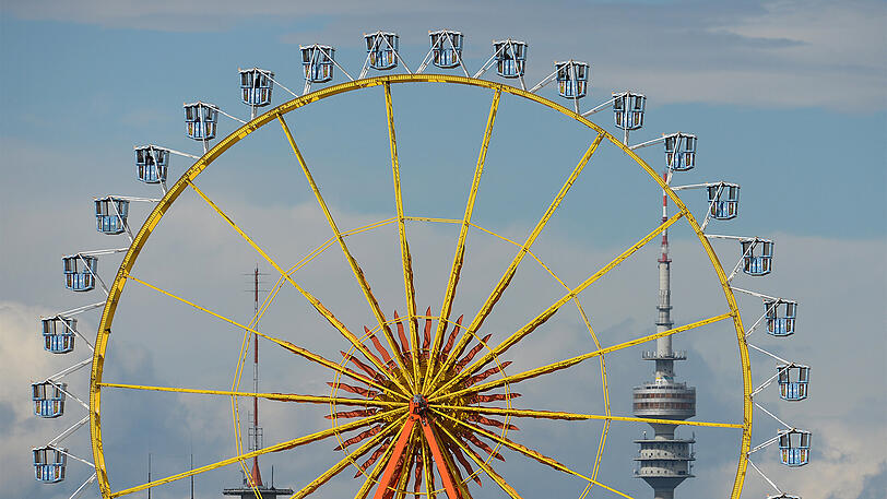 Gewinnen Sie mit der Abendzeitung einen Familientag mit vielen Freikarten auf dem Frühlingsfest - inklusive Verpflegung. Viel Glück!