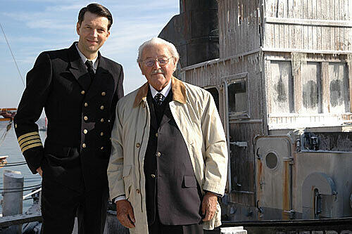 Heinz Schön (r.) mit Kai Wiesinger am Set von &bdquo;Die Gustloff".