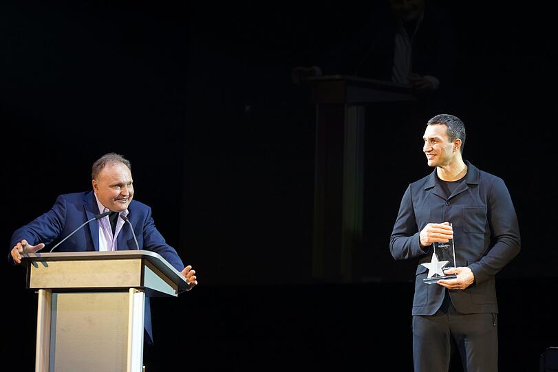 AZ Verleger Prof Martin Balle und Wladimir Klitschko