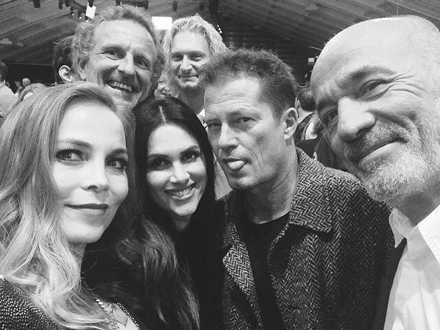 Viktoria und Heiner Lauterbach mit Regina Halmich, Til Schweiger, Alexander Scharnböck und Thomas Pütz.