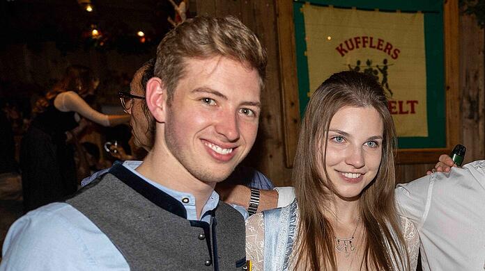 David Schumacher zeigte sich beim Wiesn-Auftakt am 21. September 2024 mit seiner Freundin an der Seite.