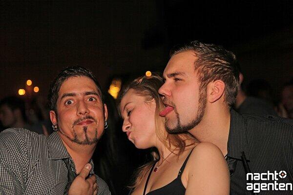So heiß war der Fasching 2012 in den Münchner Clubs. Die Partybilder...