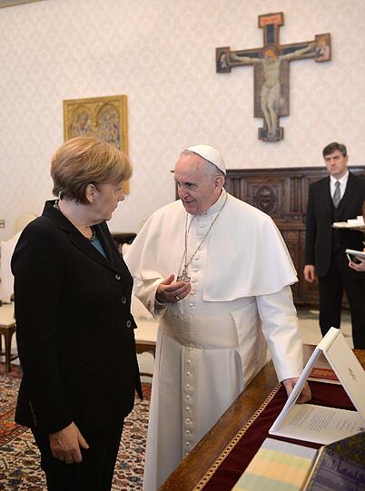 Papst Franziskus empfängt Bundeskanzlerin Angela Merkel zu einer Privataudienz im Vatikan.