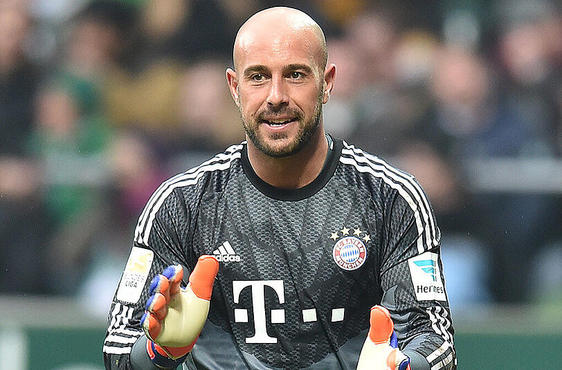 Wandert Bayerns Ersatzkeeper Pepe Reina nach der laufenden Saison wieder ab?