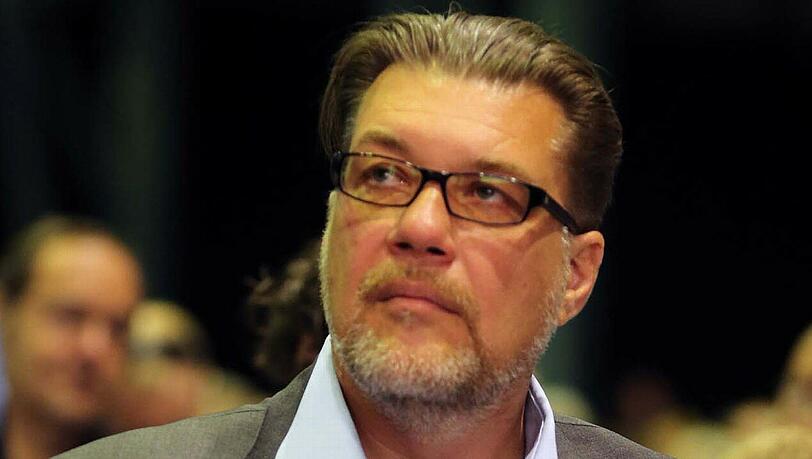 Löwen-Präsident Gerhard Mayrhofer ist nicht begeistert, dass der Zahlentrick an die Öffentlichkeit gelangt ist. Löwen-Präsident Gerhard Mayrhofer ist nicht begeistert, dass der Zahlentrick an die Öffentlichkeit gelangt ist.