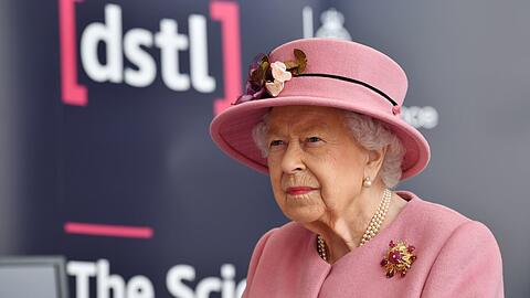 Wird Königin Elizabeth II. sich zur Fehlgeburt von Herzogin Meghan äußern? (Archivbild)