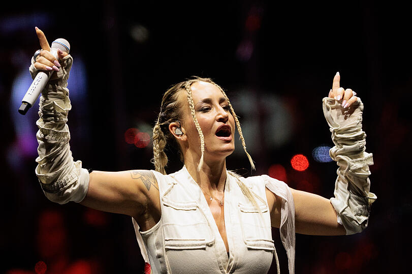 Die Sängerin Sarah Connor spielt am 9. Juli 2027 in der Musik-Arena auf dem Tollwood. Die Sängerin Sarah Connor spielt am 9. Juli 2027 in der Musik-Arena auf dem Tollwood.