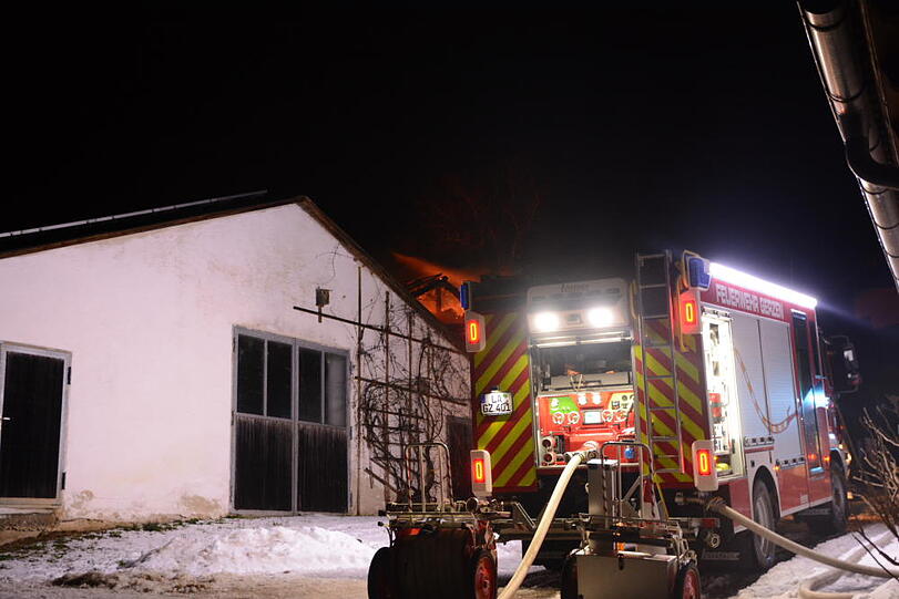 Am frühen Freitagmorgen ist es zu einem Brand in Schalkham im Landkreis Landshut gekommen.