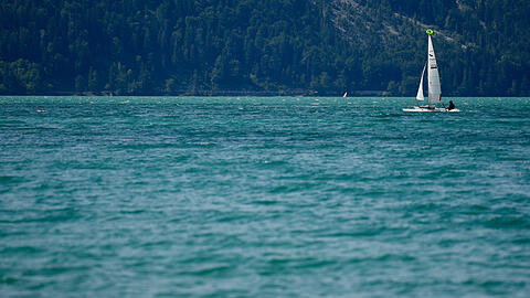 Der Walchensee ist bei Wassersportlern beliebt (Symbolbild).
