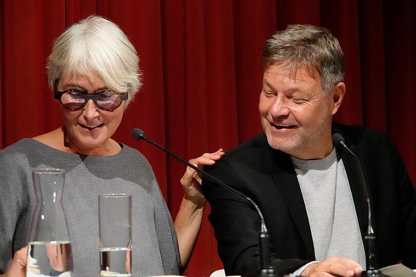 Andrea Paluch mit Ehemann Robert Habeck im M&uuml;nchner Lyrik Kabinett.