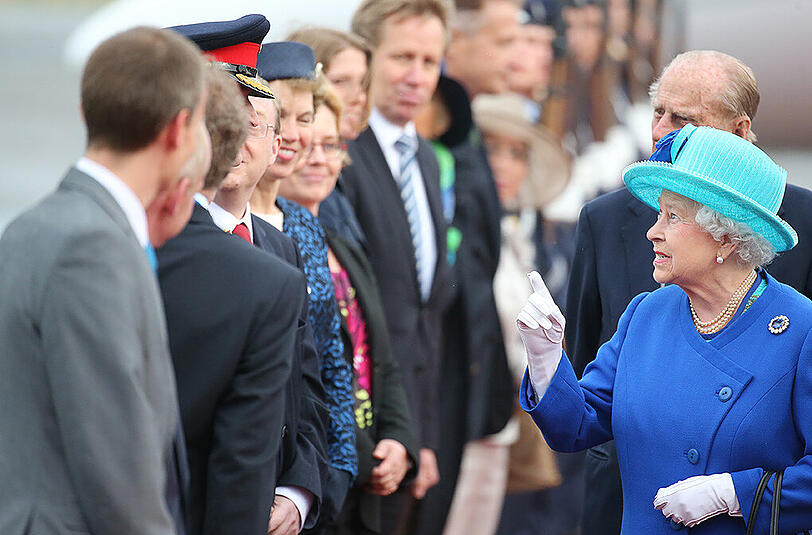 Die Queen ist in Berlin angekommen. Klicken Sie sich durch die Bilderstrecke!