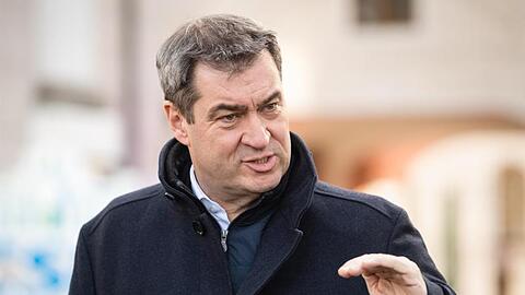 Markus Söder (CSU) gibt ein Statement vor der Presse ab. Foto: Matthias Balk/dpa