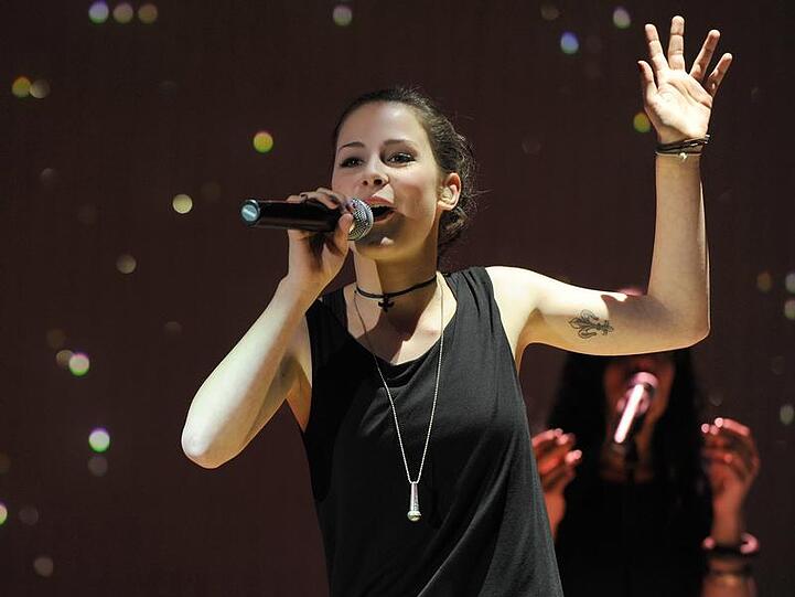 Sie nimmt's gelassen - und belehrt ihre Kritiker womöglich eines Besseren: Lena Meyer-Landrut.