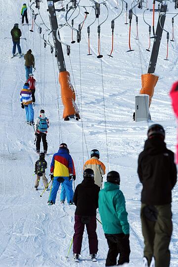 Die Skisaison ist in Deutschland eröffnet. Nicht nur in Feldberg (Baden-Württemberg) freuten sich die Freunde des Wintersport über weiße Pisten.