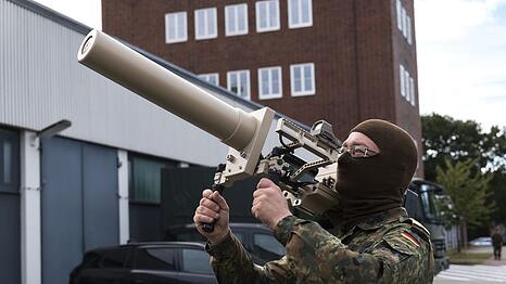 Die Streitkr&auml;fte d&uuml;rfen bei der Abwehr von Drohnen in Zukunft Amtshilfe leisten - notfalls auch mit Waffengewalt. (Archivbild)