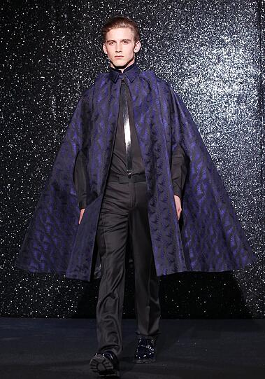 Ganz viele Promis und natürlich noch mehr Mode: Vom 18. - 21. Januar findet in Berlin die Mercedes-Benz Fashion Week statt. Wir zeigen Ihnen die besten Fashion und Promi-Bilder - zum Durchklicken!