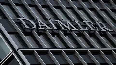 Kehraus bei Daimler: Mehr als 10.000 Stellen sollen auf jeden Fall wegfallen, Investitionen gekappt und Prioritäten neu sortiert werden.