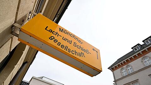 Die Lach- und Schießgesellschaft in Schwabing.