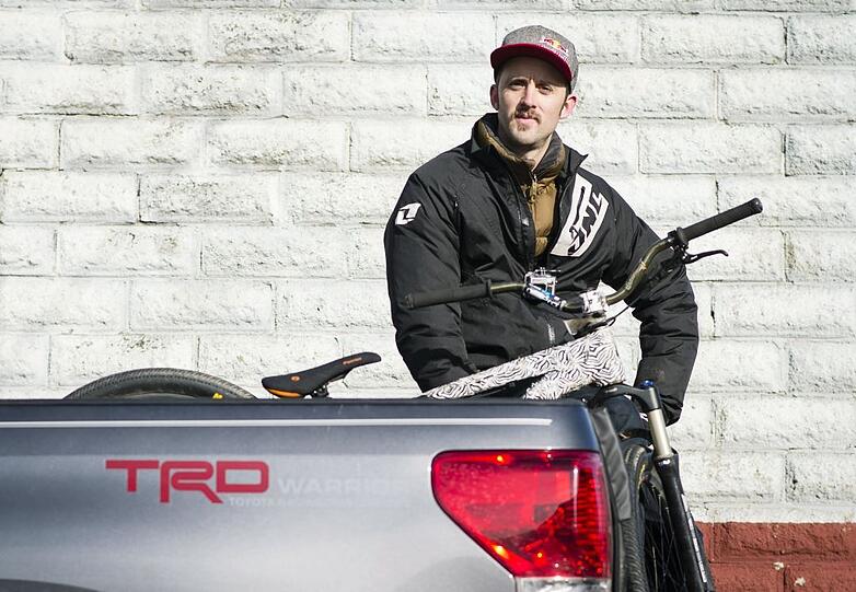 Kurs-Designer Aaron Chase war Gewinner des Red Bull District Ride 2005.