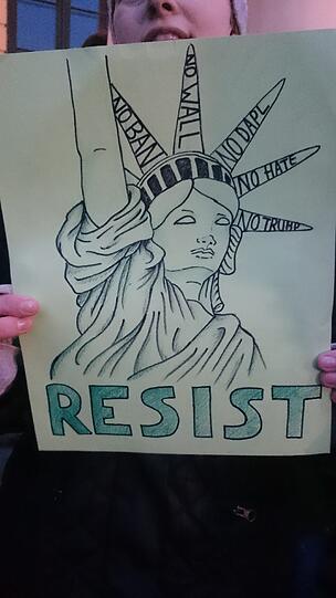Titel des Plakats: "Resist"