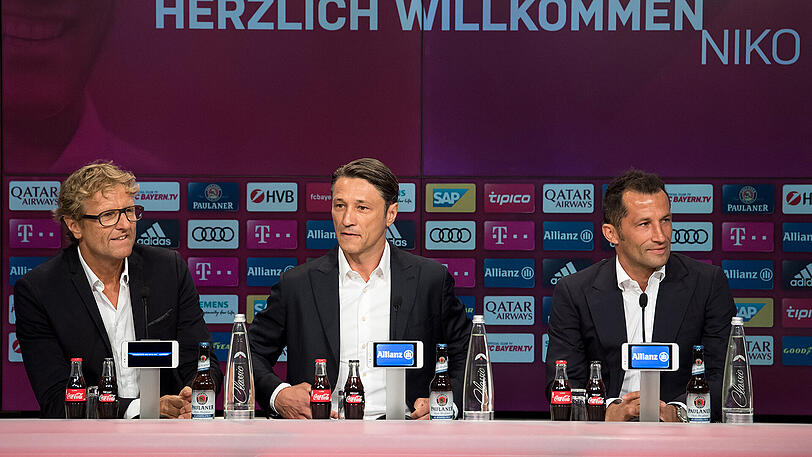Bayerns neuer Trainer Niko Kovac (m.) bei seiner Vorstellung am Montag.