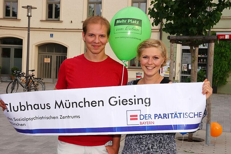 Freuen sich auf das Fest: Dominic Bräuer und Melanie Lindner vom Clubhaus München Giesing.