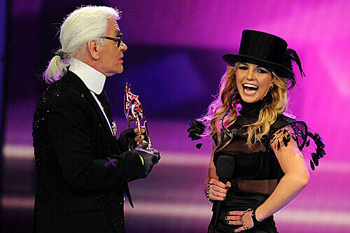 Karl Lagerfeld mit Britney Spears beim Bambi 2008