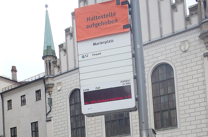 "Haltestelle aufgehoben": Wegen der Fußgängerzonen-Erweiterung soll der Linienbus 52 gar nicht mehr am Marienplatz halten.