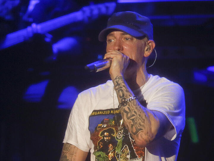 Eminem beweist in "The Interview" Humor