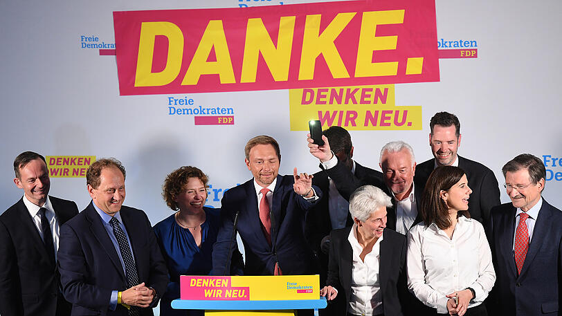 Genießt den langen Applaus: FDP-Parteichef Christian Lindner gestern Abend