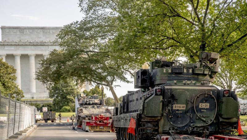 US-Präsident Trump lässt bei den Feiern zum amerikanischen Unabhängigkeitstag in Washington Panzer auffahren. US-Präsident Trump lässt bei den Feiern zum amerikanischen Unabhängigkeitstag in Washington Panzer auffahren.