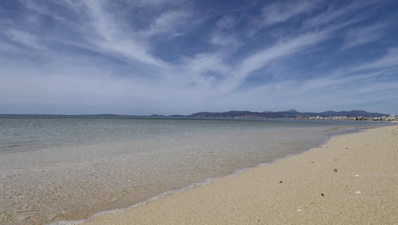 Viel Strand, aber keine Touristen. So sieht es derzeit auf Mallorca aus. Viel Strand, aber keine Touristen. So sieht es derzeit auf Mallorca aus.