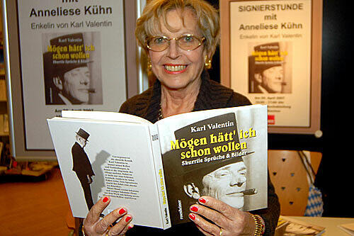 Sie verklagte einen Vertrieb für Sex-Spielzeug, weil der mit einem Zitat ihres Großvaters warb: Valentin-Enkelin Anneliese Kühn.