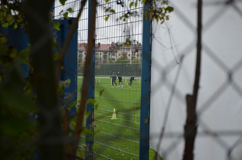 Die Löwen schotten sich vor den Duellen mit Holstein Kiel ab