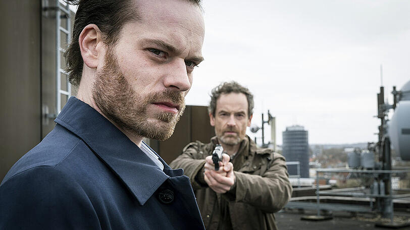 Kommissar Faber (Jörg Hartmann, r.) und sein Gegenspieler Graf (Florian Bartholomäi)