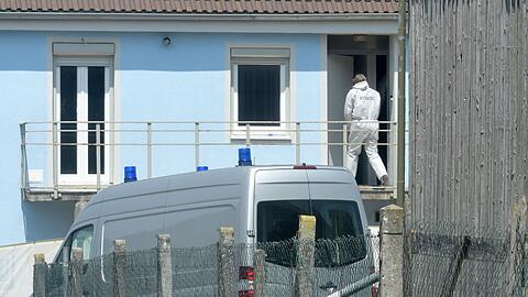 Leichenteile im Garten des Hauses brachten die Ermittlungen ins Rollen - nun tauchte dort auch der Schädel auf. (Archivbild)