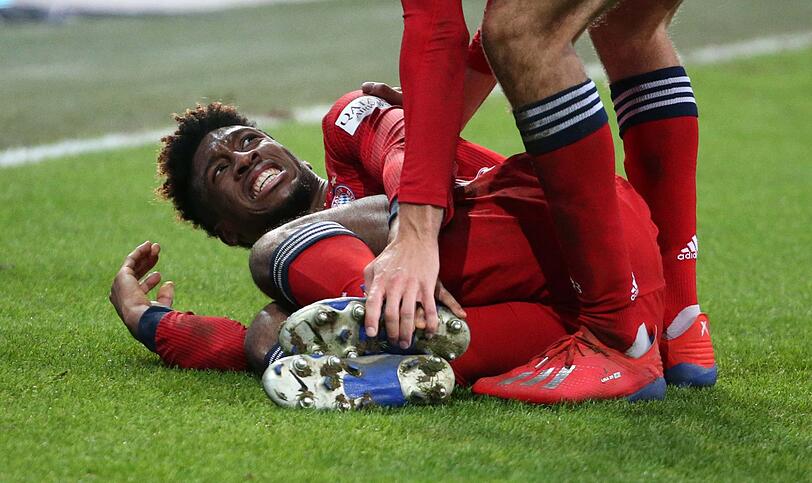 Der Schock: Coman verletzt sich am linken Fuß.