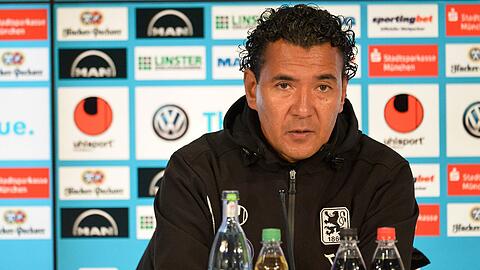 Ricardo Moniz bei der Pressekonferenz nach dem Spiel gegen Darmstadt