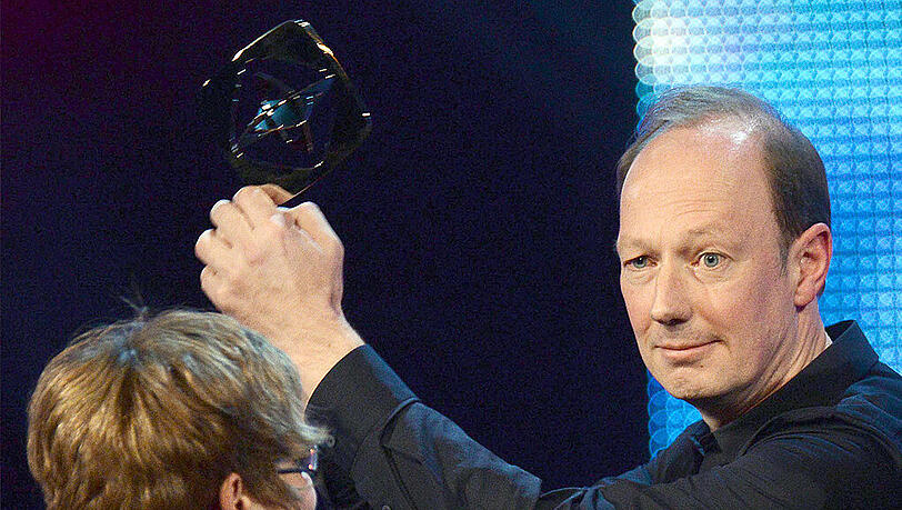 Für "Sonneborn rettet die Welt" bekam der Satiriker 2014 den Grimme-Preis. Für "Sonneborn rettet die Welt" bekam der Satiriker 2014 den Grimme-Preis.