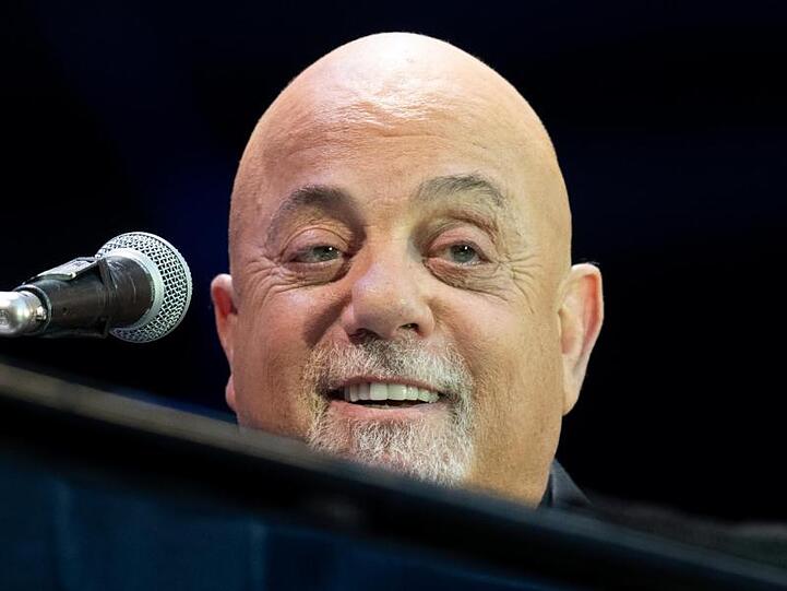 Billy Joel bei einem Konzert in Hamburg 2018.
