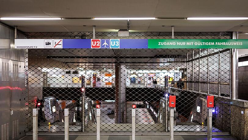 Die U-Bahnen in N&uuml;rnberg blieben wegen eines Warnstreiks im Depot.